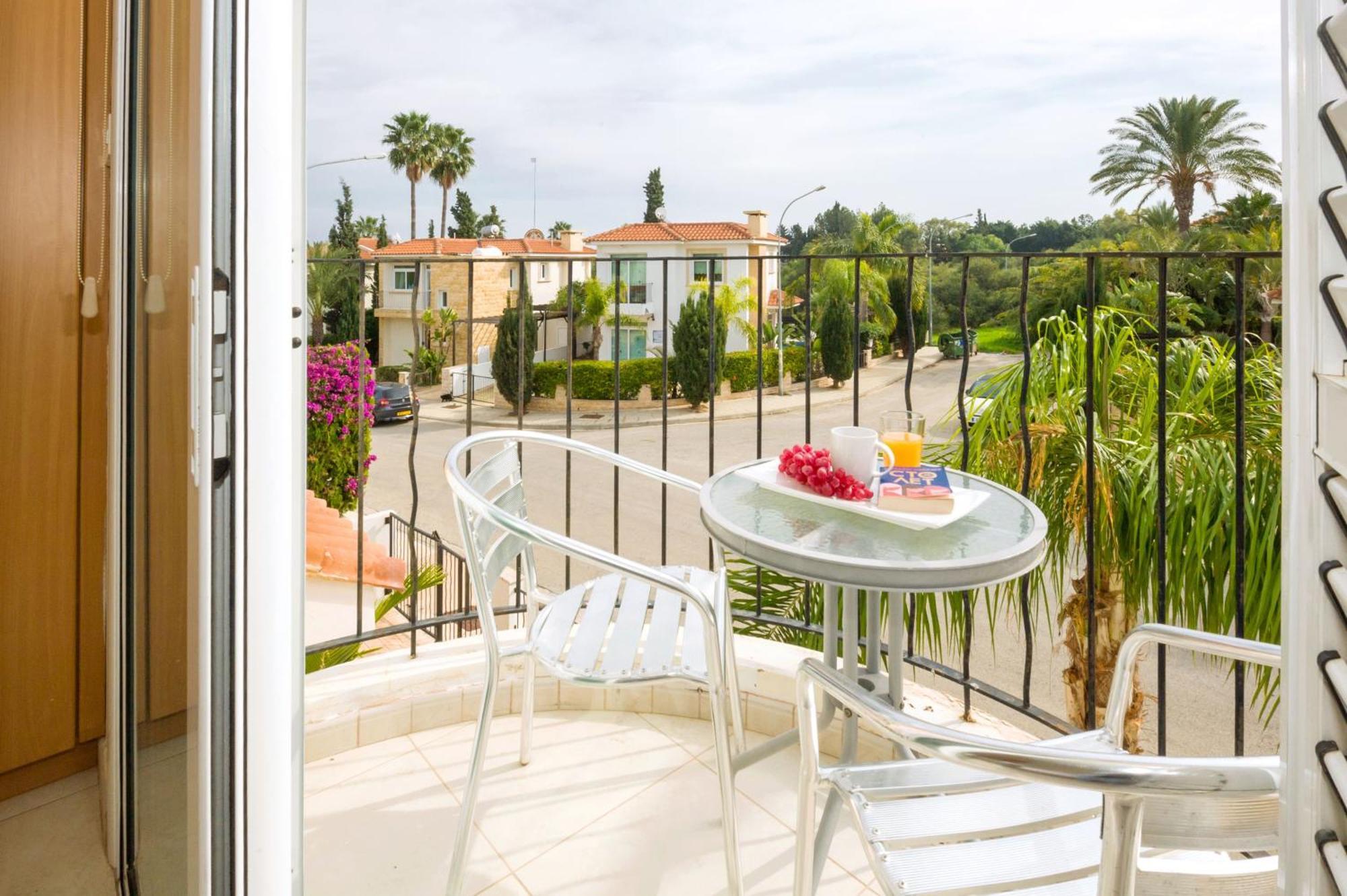 Villa Astrid Protaras Exterior photo
